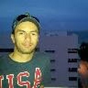 Meet your Posher, Carlos